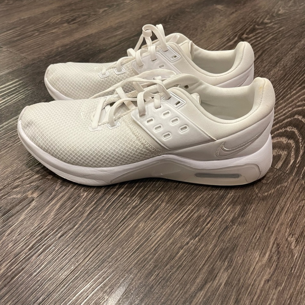Nike Women’s Air Max All-White Lightweight Running Sneakers